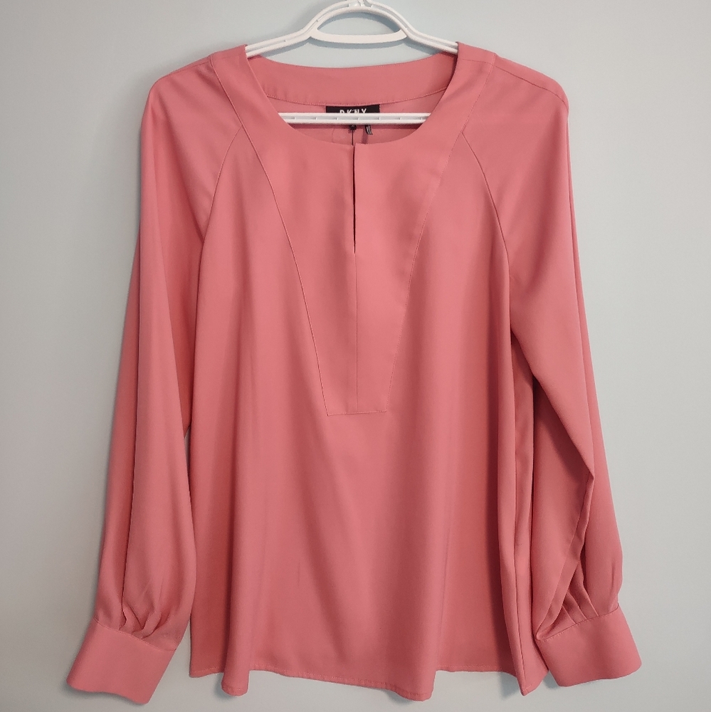 DKNY Dusty Rose Pink Blouse Size XS Cuffed With A Single Button NWOT